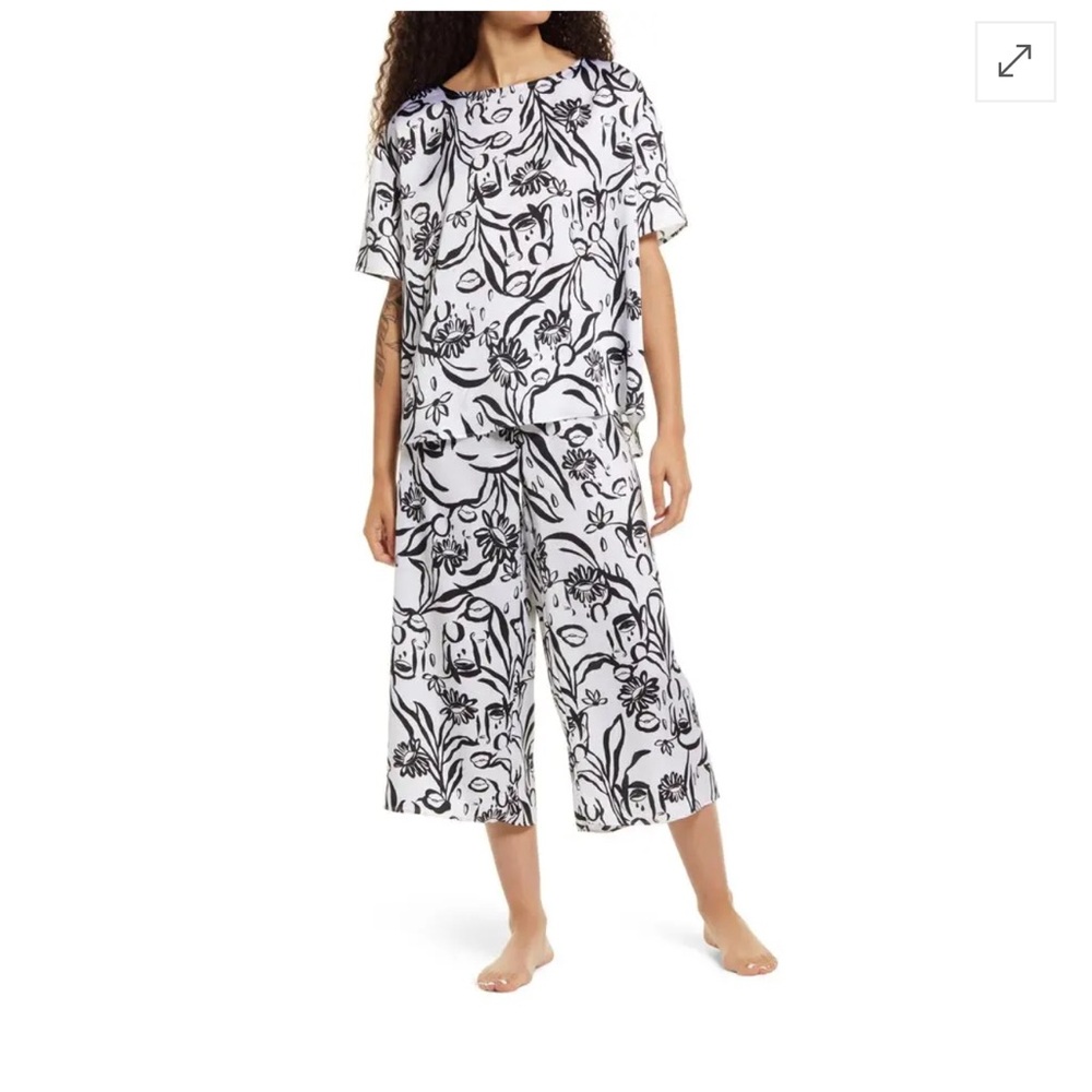 Nordstrom x Christina Martinez black‎ white satin cropped pajama set size Large